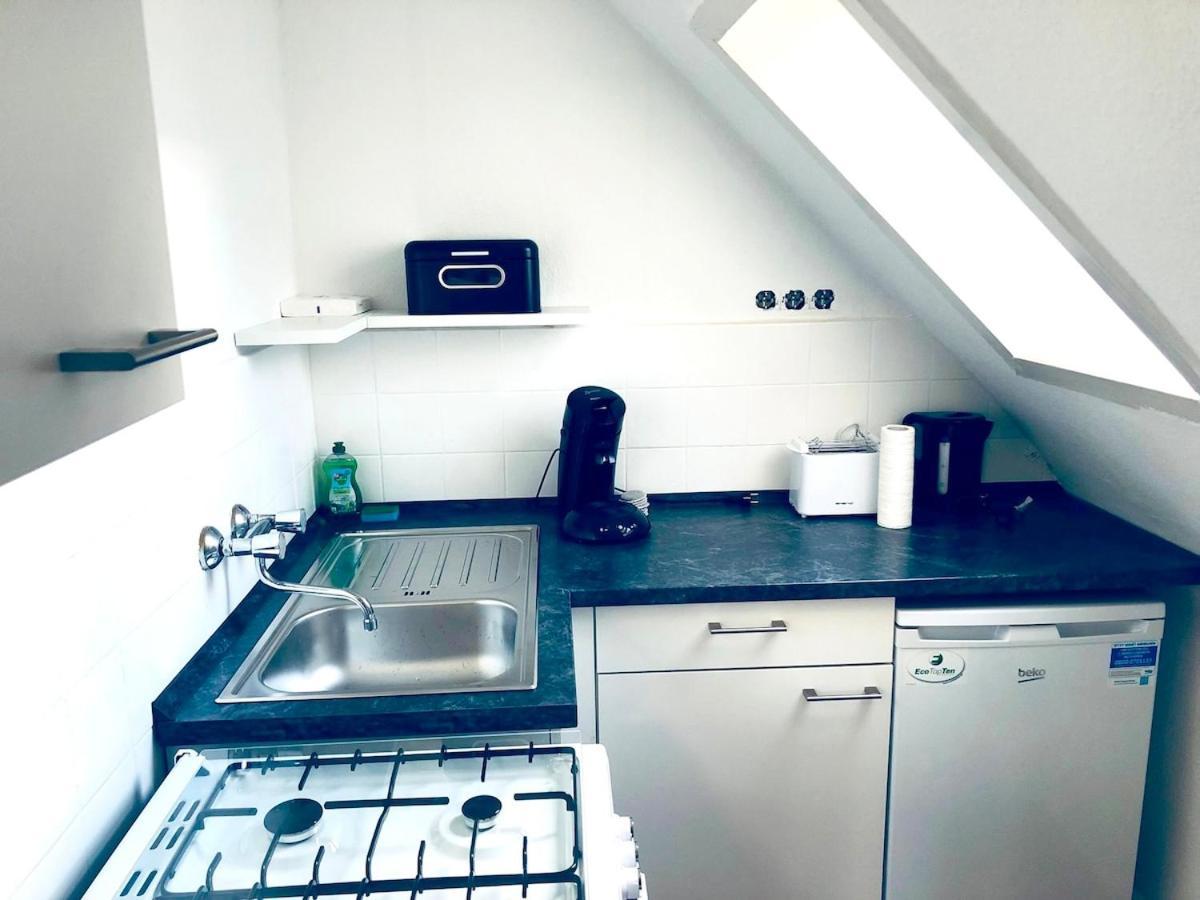 Wohnung Mit Neuem Bad Und Kueche Gelsenkirchen Buitenkant foto